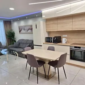 на няколко минути от летището Apartment